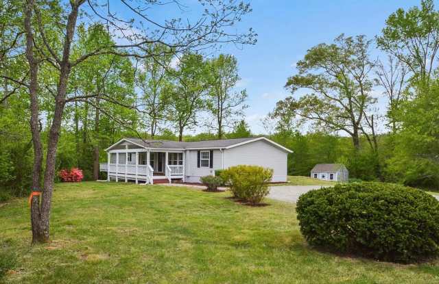 **COMING SOON** Private Country Retreat on 11+ Acres | 3 Bedrooms | 2 Bathrooms | Available September 1st photos photos **COMING SOON** Private Country Retreat on 11+ Acres | 3 Bedrooms | 2 Bathrooms | Available September 1st photos photos