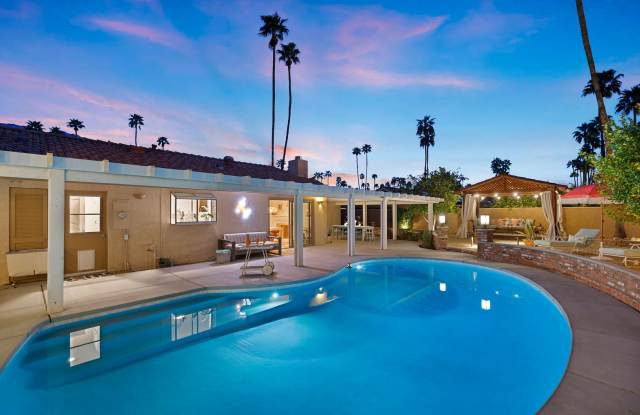 The Fig Ranch - Pool, Jacuzzi  Private Backyard! photos photos