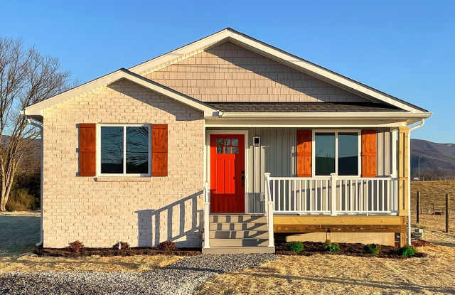 613 5TH Street - 613 5th Street, Luray, VA 22835