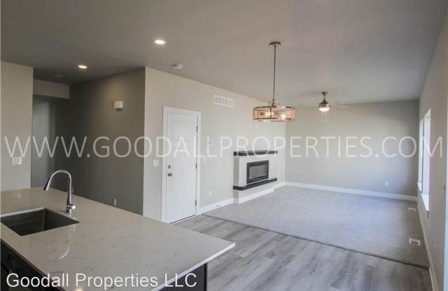 17131 Mistflower Ln Gallery 3