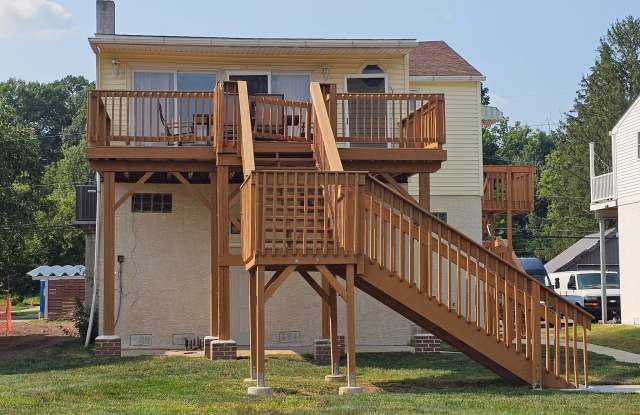 67 1/2 INDIAN LN W photos photos
