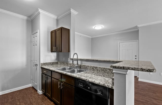 Reserve at Lone Oak photos photos