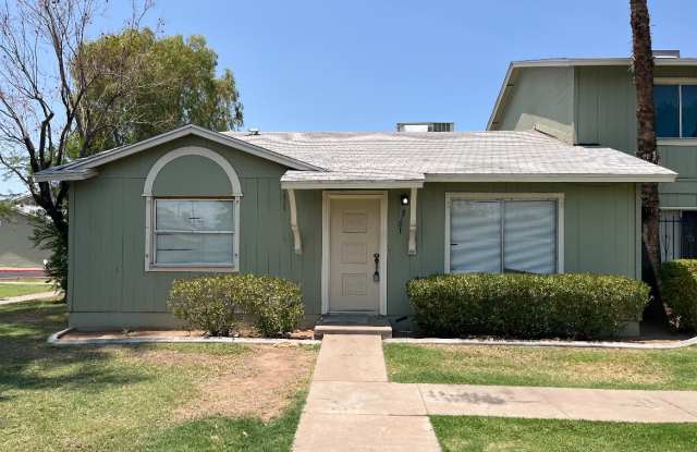 4701 N 26th Ln photos photos