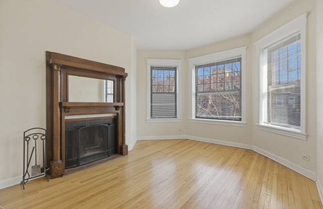 5122 North Kenmore Avenue photos photos