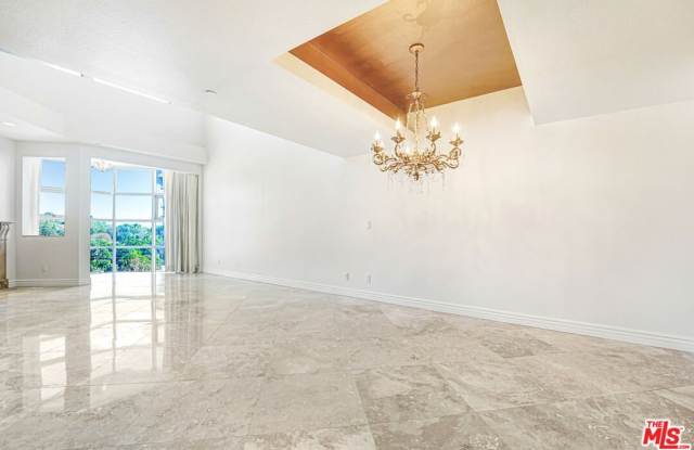 171 N Church Ln Gallery 3