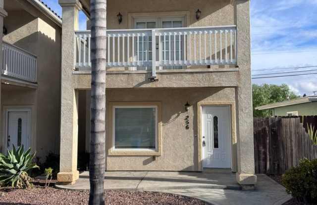 COASTAL Living | Blocks from the beach photos photos