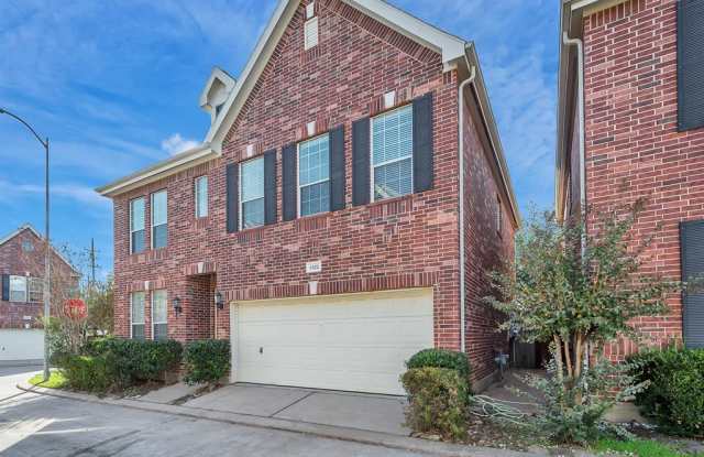 1522 Olive Garden Gallery 3