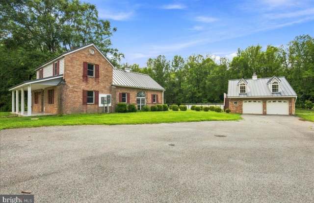 3813 MOUNT PLEASANT Road Gallery 4