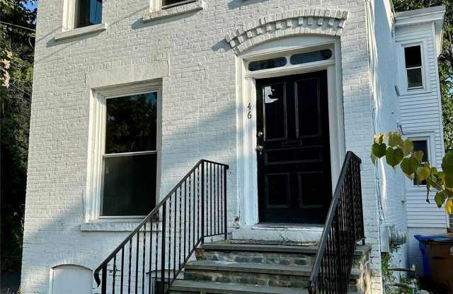 140 Albany Avenue unit: 2 photos photos