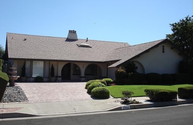 2944 E Chapel Hill Road - 2944 East Chapel Hill Road, Orange, CA 92867