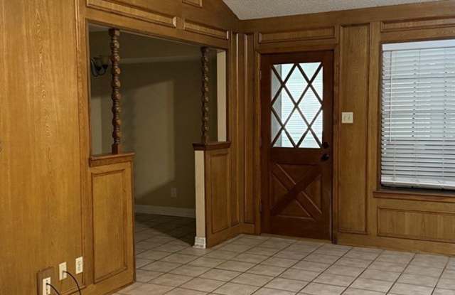 2602 Wydewood Dr Gallery 3