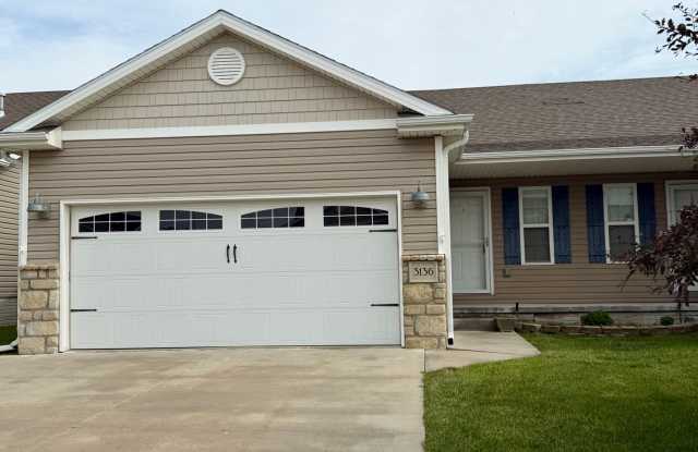 4 bedroom TOWNHOUSE in North Lincoln photos photos 4 bedroom TOWNHOUSE in North Lincoln photos photos