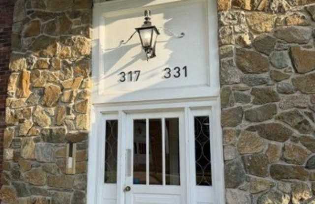 321 Ringwood Ave Gallery 2