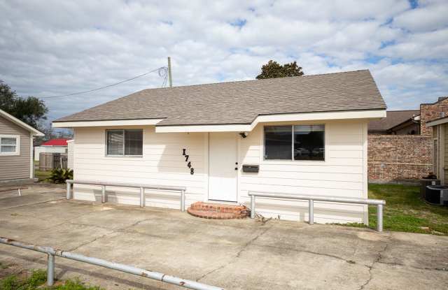 1748 Ryan St photos photos