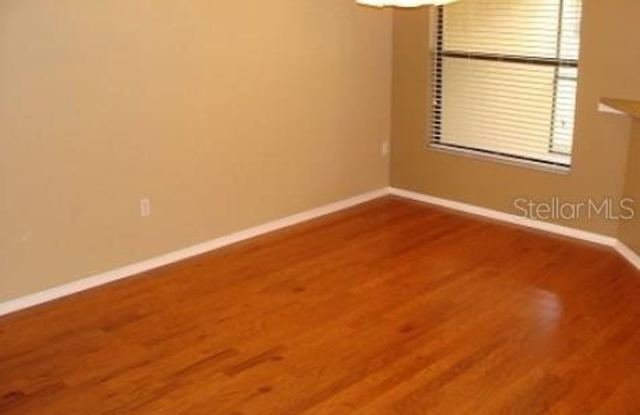 2640 Oleander Lake Dr Gallery 3