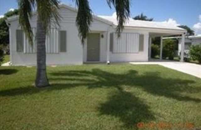 6808 NW 70th Street photos photos