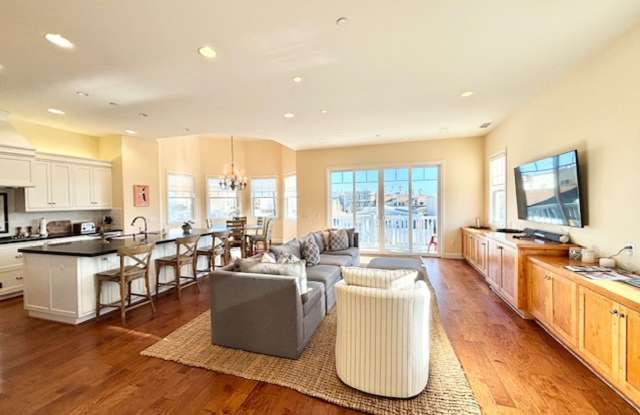 Oxnard | Silver Strand | 4 Bed + 3 Bath | Fully Furnished | 117 Glendale photos photos
