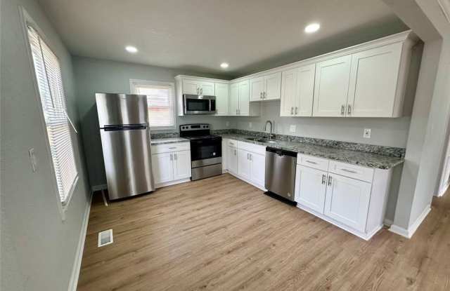 2610 Omar Street photos photos