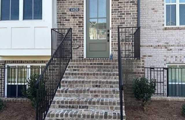 4405 Sims Park Ovlk Gallery 4