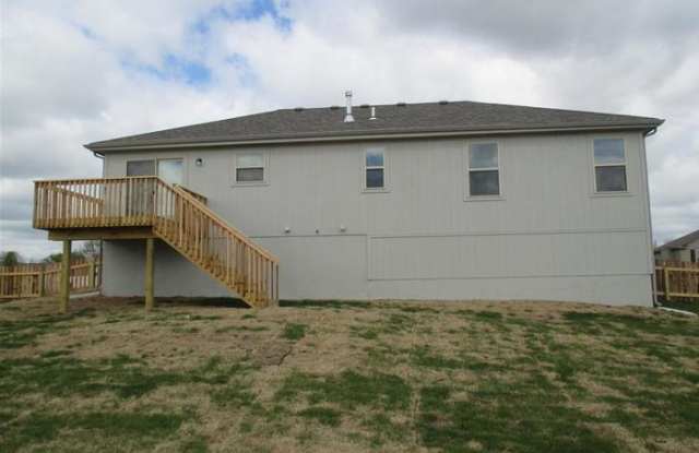 302 Golfview Drive Gallery 2