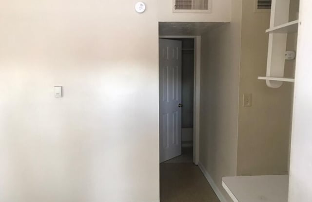 17 Neal Court Gallery 4