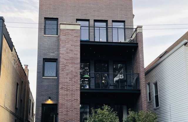 3644 W Belmont Avenue Gallery 1