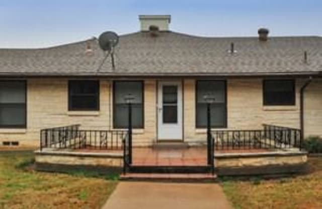 201 N Dallas Street - 201 N Dallas St, Palmer, TX 75152