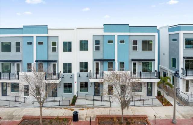 879 CITY WALK LANE - 879 City Walk Lane, Oviedo, FL 32765 879 CITY WALK LANE - 879 City Walk Lane, Oviedo, FL 32765