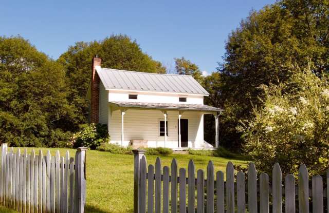 64 East Pond Lilly Road Gallery 3