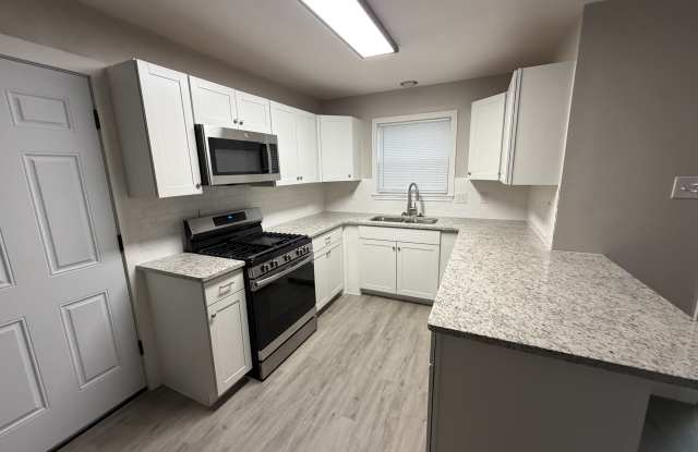 2400 Athens St photos photos