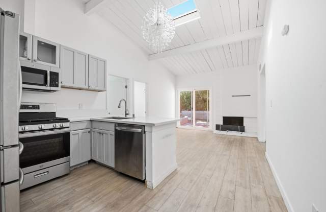 Serene yard tucked in the canyon! photos photos Serene yard tucked in the canyon! photos photos