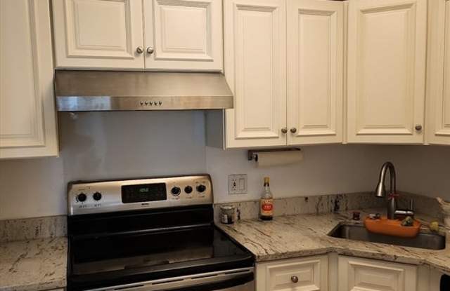 366 Quincy Ave photos photos