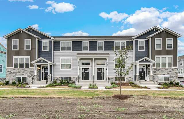 25647 W Wakefield Drive Gallery 1