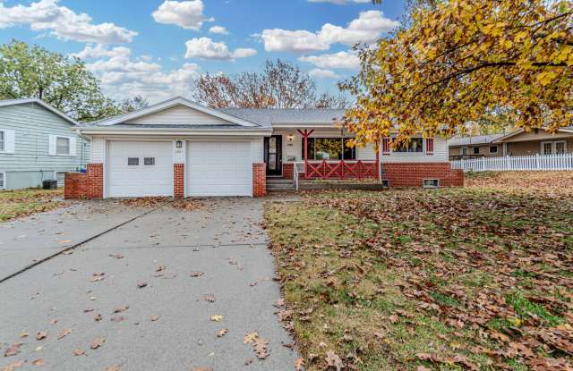 Please View 3D Virtual Walk-Through Before Scheduling a Showing photos photos