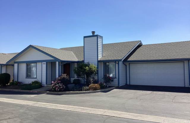 6589 N. Maroa Ave #114 photos photos