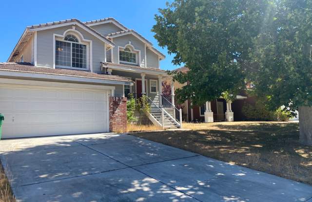 COMING SOON! Newly renovated 4 bedroom photos photos