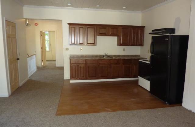 112 1/2 Fayette Street photos photos