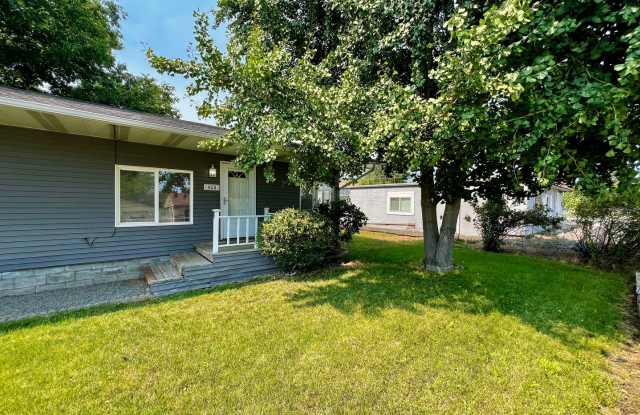 Non-Refundable & Security Deposit Total: $1600.00 photos photos
