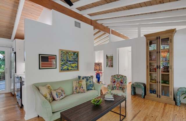 1930 W Shell Lane Gallery 3
