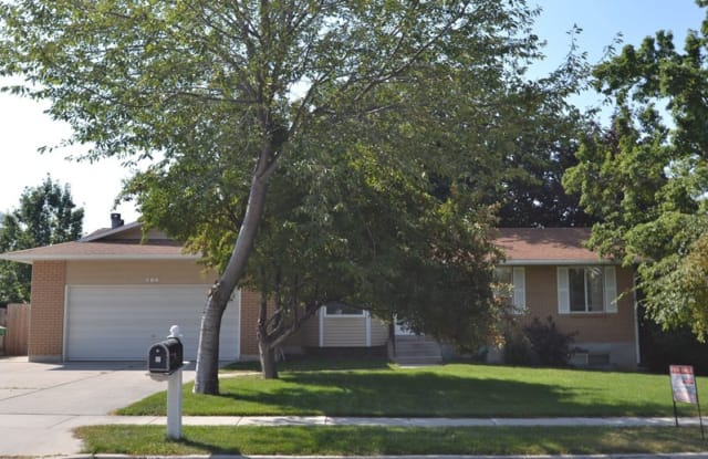 788 E Park Mesa Way - 788 East Park Mesa Way, Sandy, UT 84094