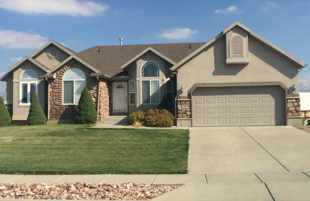 2634 North 2275 West - 2634 North 2275 West, Clinton, UT 84015