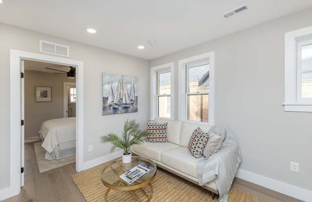 125 South Braddock Street - 202 Gallery 3