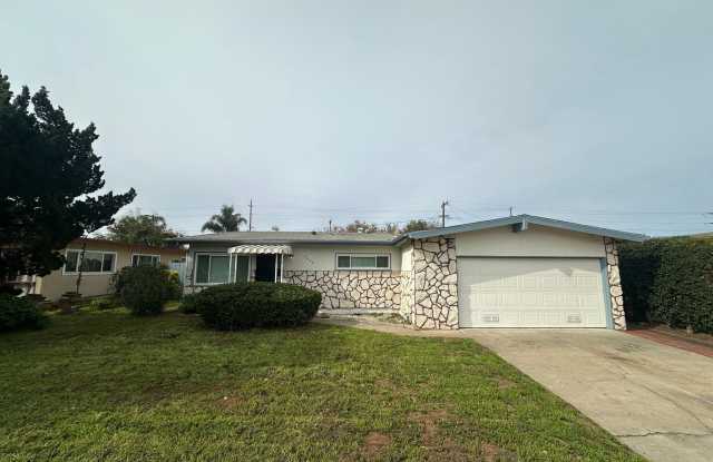 Charming 3B/2BA House w/ Attached Garage  Washer/Dryer in Clairemont! photos photos
