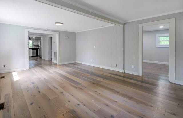 219 Vreeland Street Gallery 4