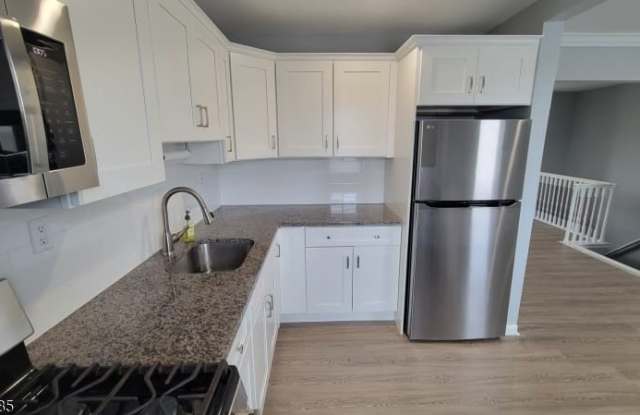 43 Knox Terr - 43 Knox Terrace, Wayne, NJ 07470