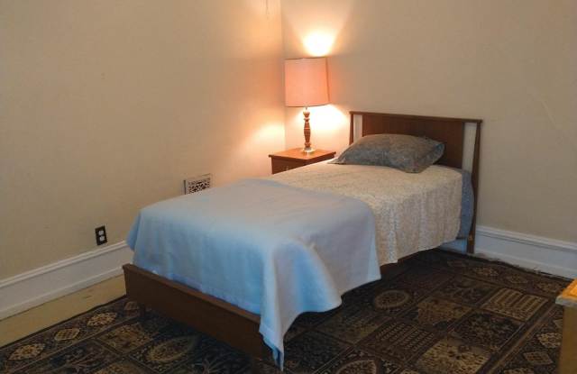21 S Walnut Street - Room 2 - 21 South Walnut Street, West Chester, PA 19382