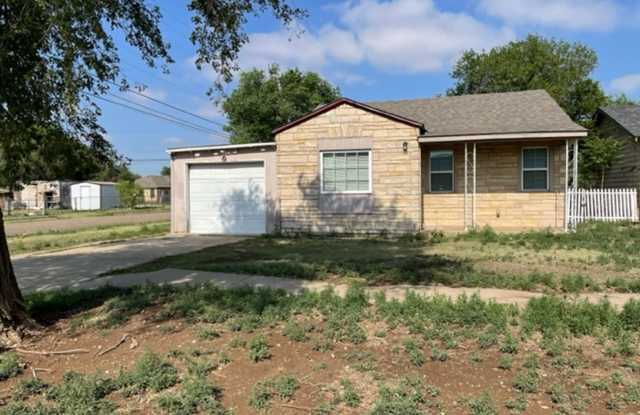 Updated in Fairview Addn Near Grand 2/1 with Garage photos photos