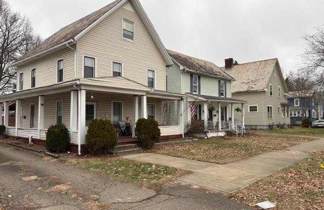 346 1/2 2nd Street NE photos photos