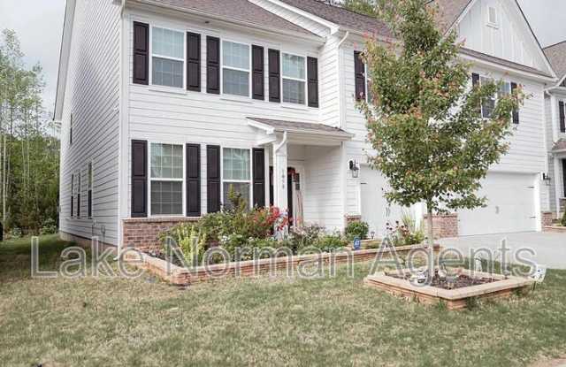 1058 Thoroughbred Dr photos photos