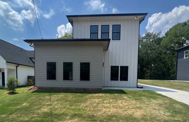 NEW CONSTRUCTION PRE-LEASING FOR AUGUST 2027! Gallery 1